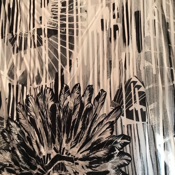 Save the Queen Coverup Dress - Picture 2 of 12